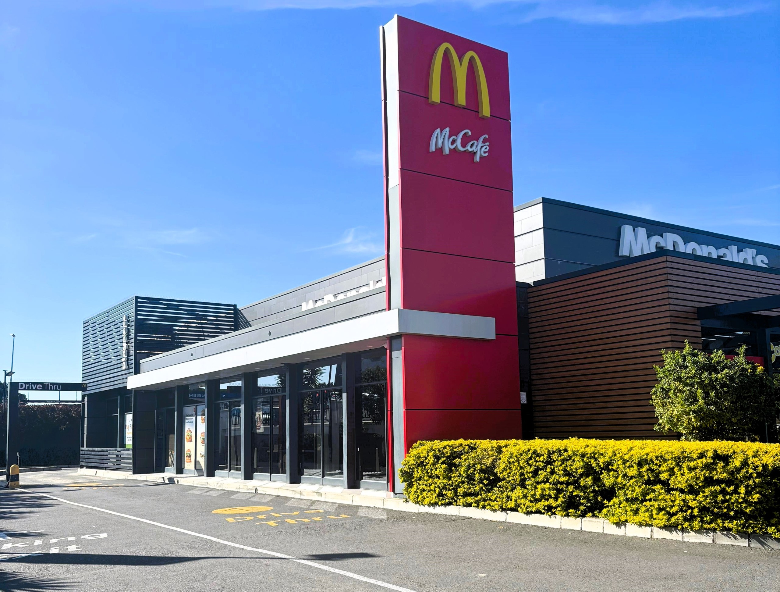 A father was robbed at gunpoint, with shots being fired, in the drive-through of McDonald's in Durbanville on Saturday evening.