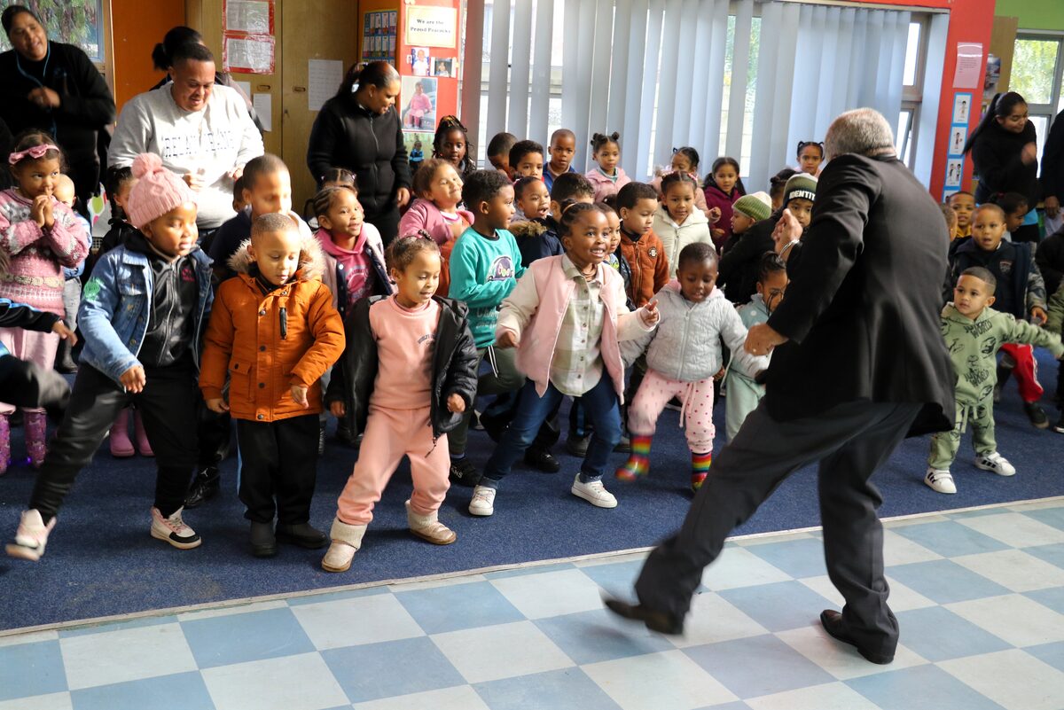 Vrolike Vinkies se kleuters leer alte vrolik oor veiligheid