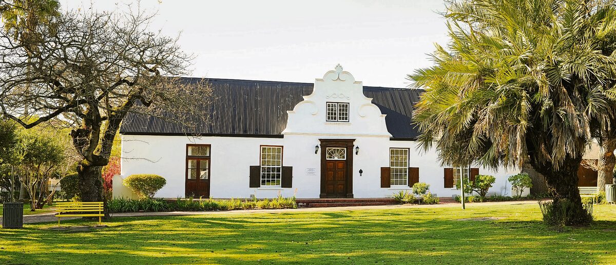 The Rust-en-Vrede Art Gallery and Clay Museum is based in the historic Rust-en-Vrede building.