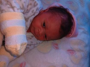 Baba sterf nadat ambulans hulle weens betogings nie kon bereik nie