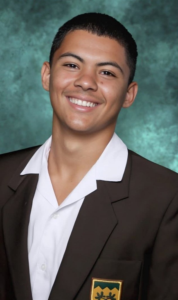 Daniel Jansen van Rensburg (19)