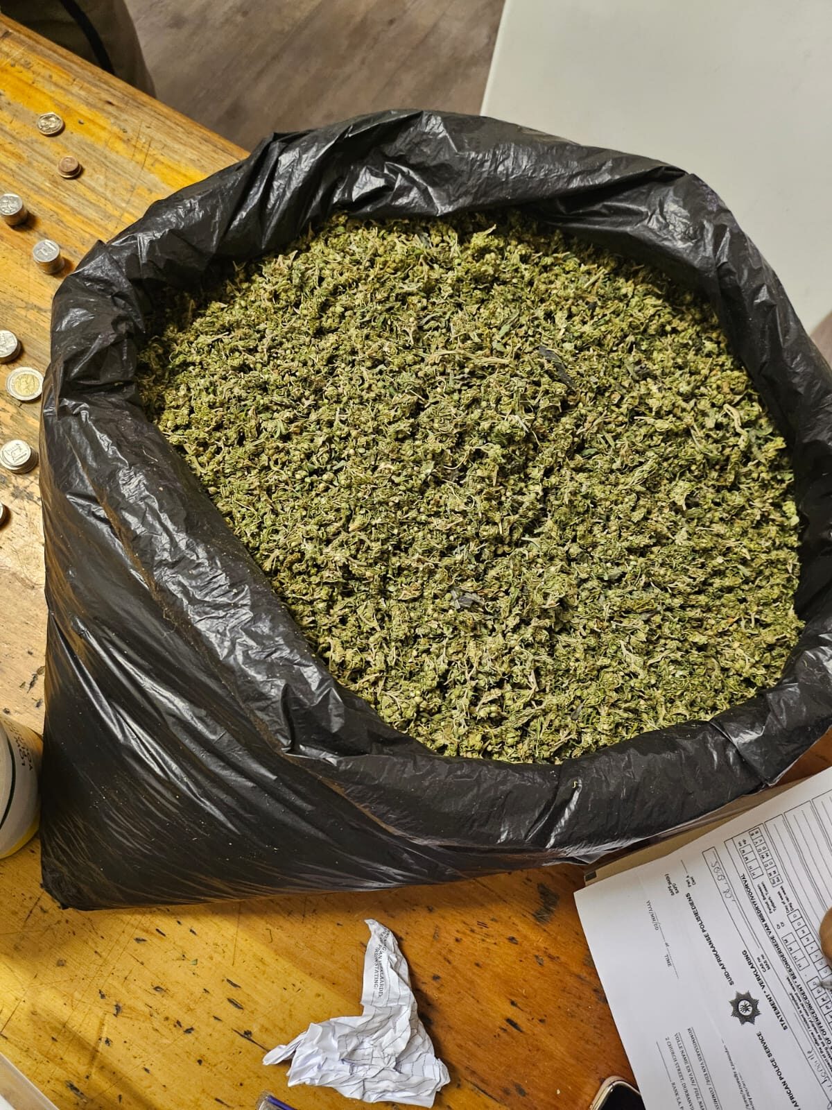A black bag with about 4 kg of dagga was found at a house in Fisantekraal.