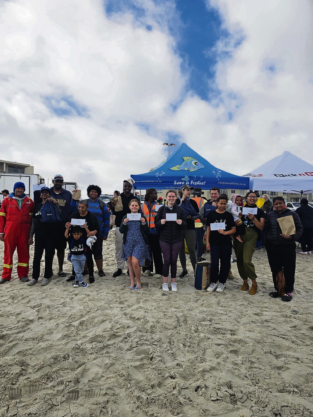 Volunteers haul 511 kg of litter on International Coastal Clean-up Day