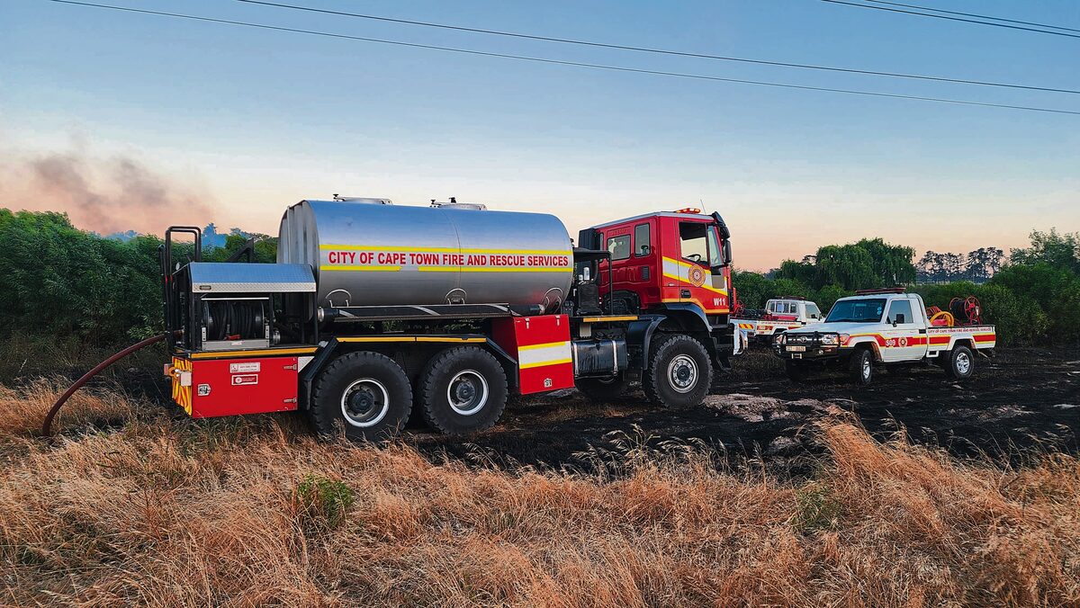Extensive damages caused to building in Epping fire