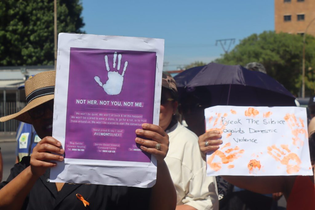 Die optog in Goodwood en Parow ter ondersteuning van die 16 Dae van Aktivisme-veldtog.