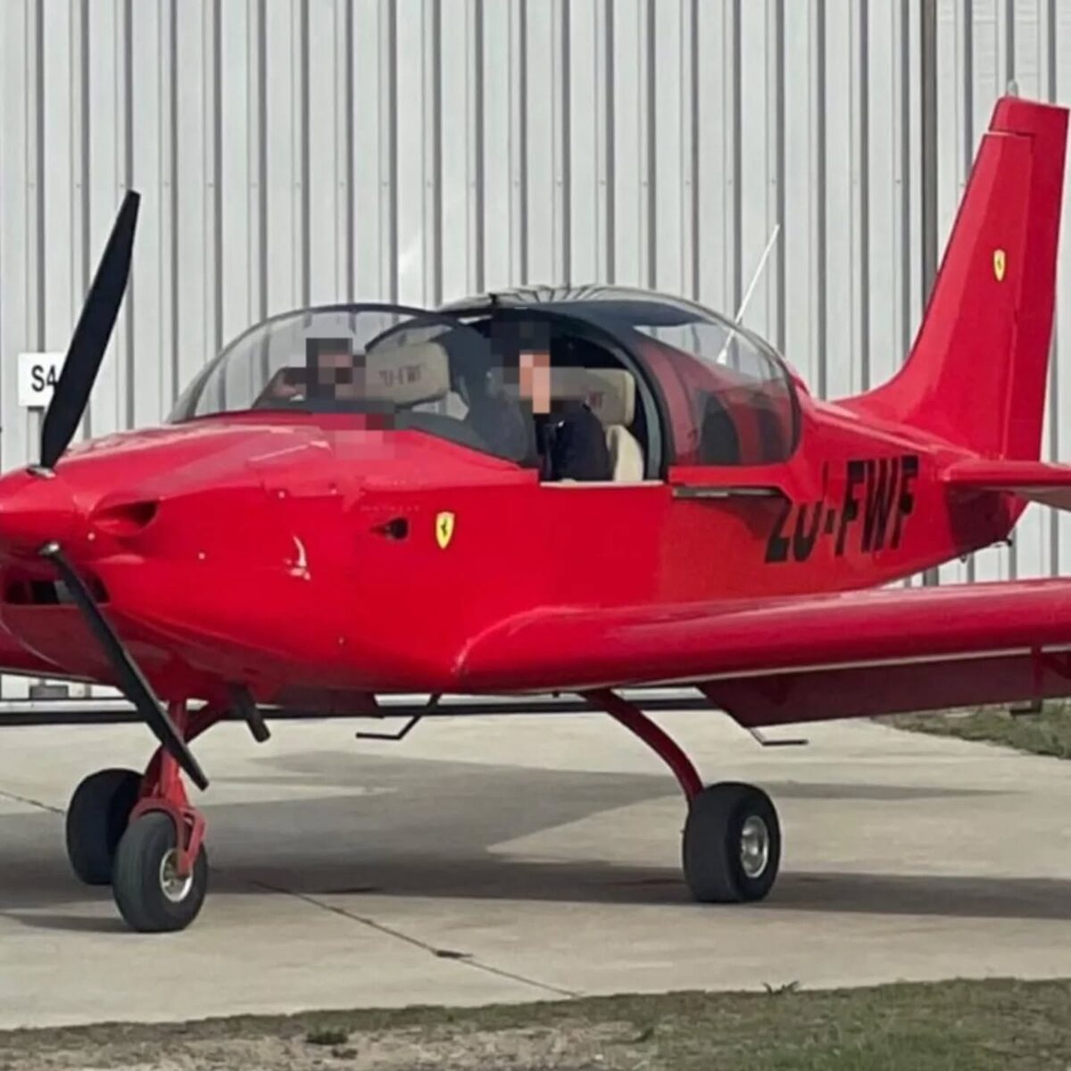 The Sling 2 aircraft was completely wrecked after crashing shortly after take-off. Photo: Aviation Spotter SA