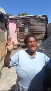 Vrou kry huis nadat geleentheid haar amper verbygaan