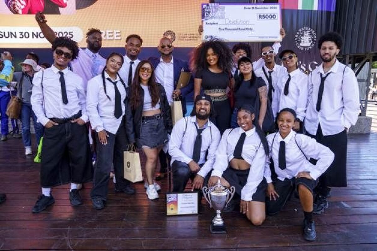 Devolution Dance Family of Tafelsig.