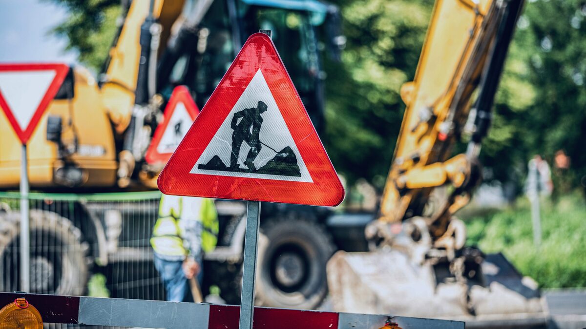 The City is introducing new speed humps, raised intersections and footpaths across Milnerton, Melkbosstrand, Parklands and Table View to protect pedestrians and calm traffic.