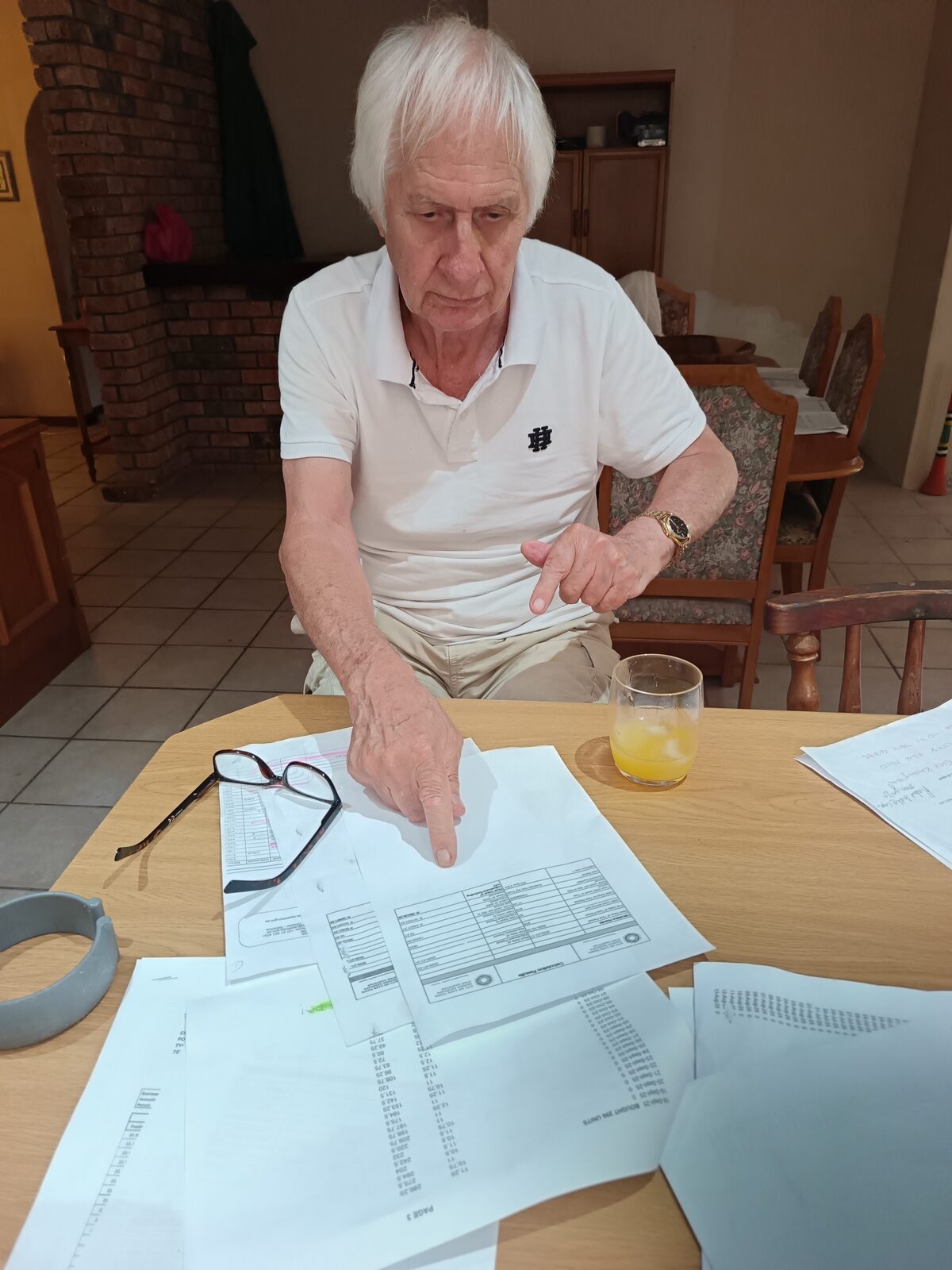 Kragrekening van derduisende laat die oë rek