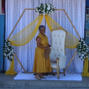 Kraaifontein skoolsekretaresse tree af na 43 jaar by skool