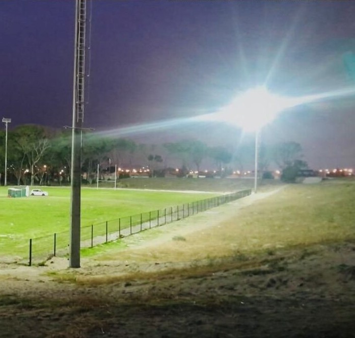 Before and after pics of the Lentegeur sportsfield turf and lights.