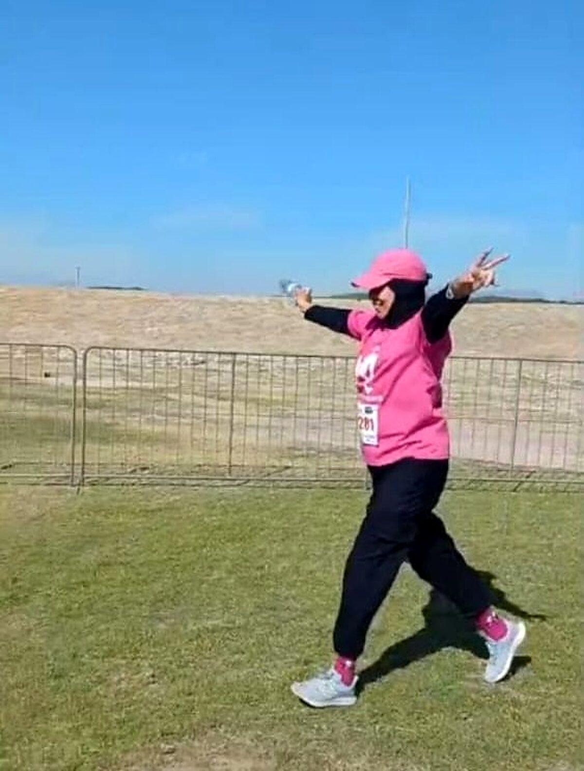 Kamiela Daniels completes the 21km Titans marathon for the first time.