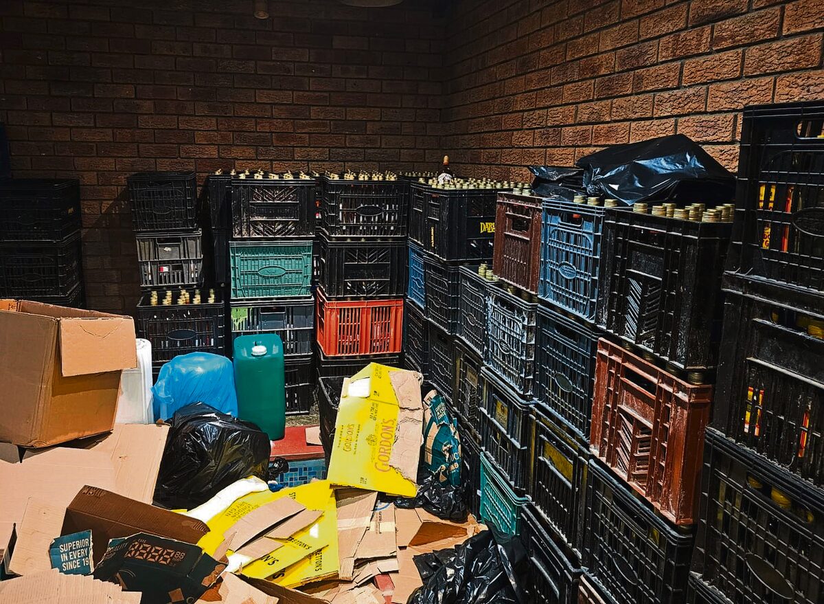 Several crates with illegally manufactured alcohol were found.