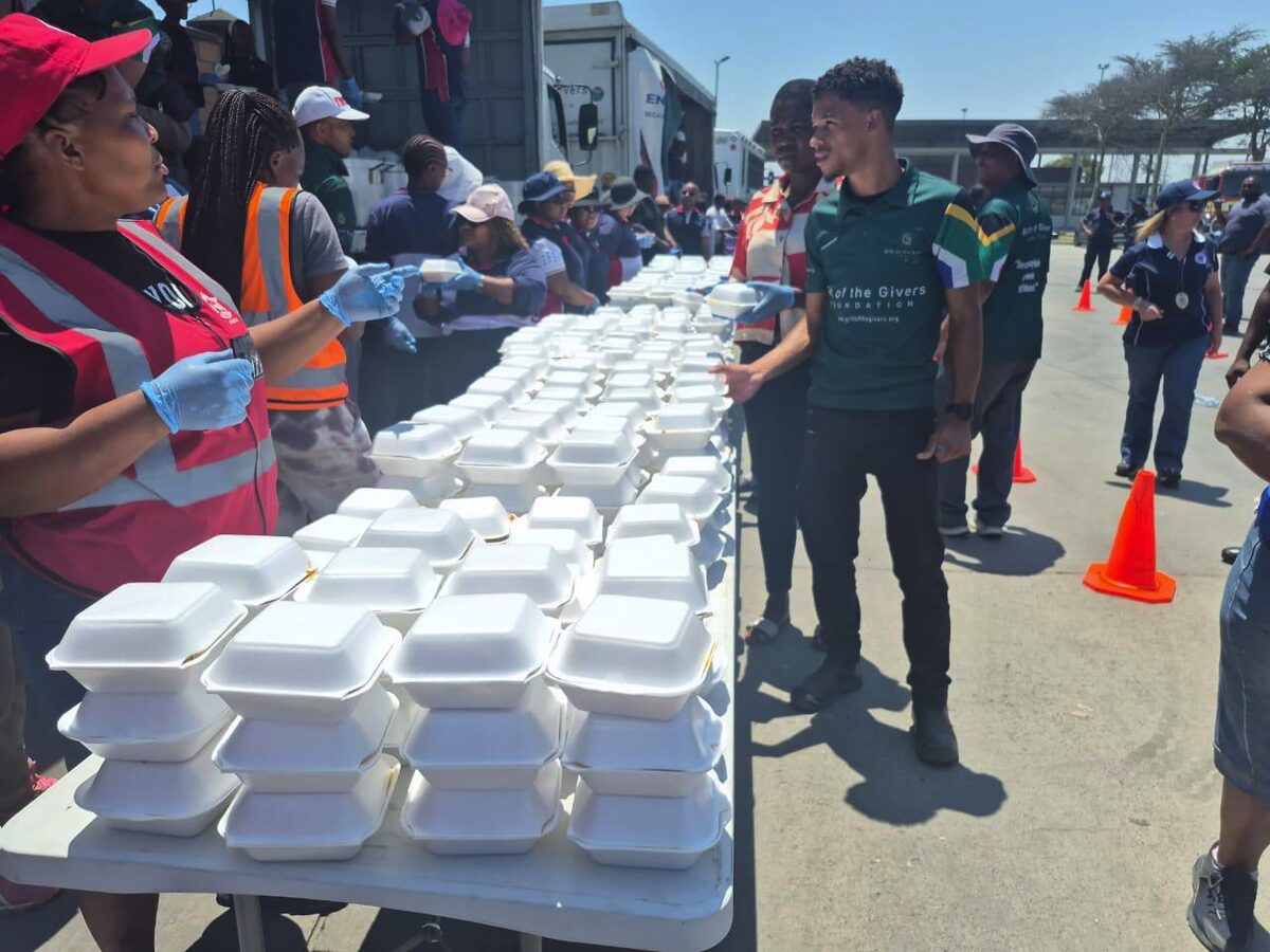 
Meal distribution in full swing as donors support the Dunoon community after a devastating blaze.