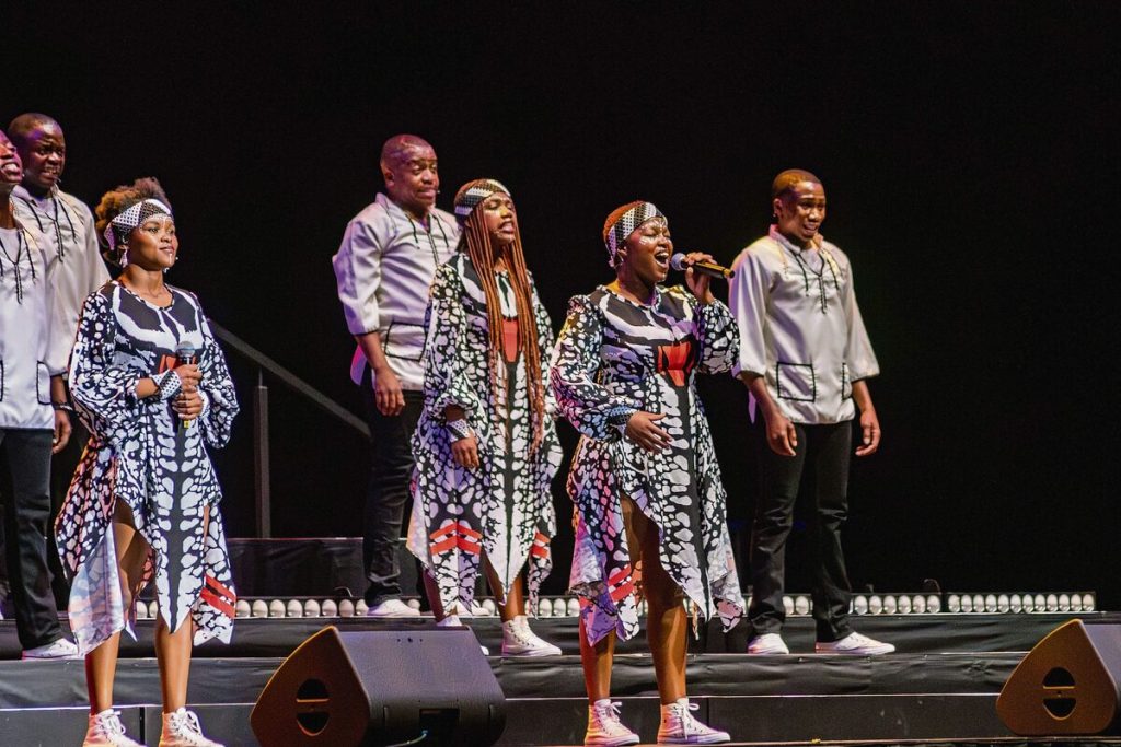 Photo of the Ndlovu Youth Choir in action.