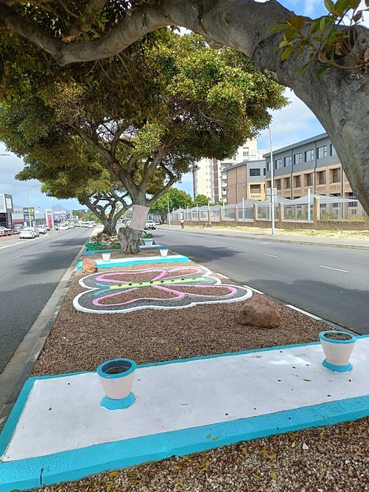 Part of Voortrekker Road after the beautification project.