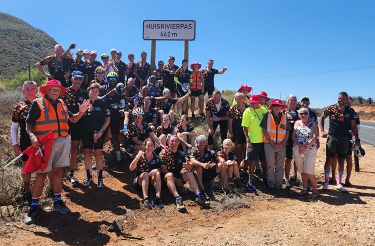 This year's cyclists aim to raise R 400 000 for paediatric surgical equipment at East London hospitals.