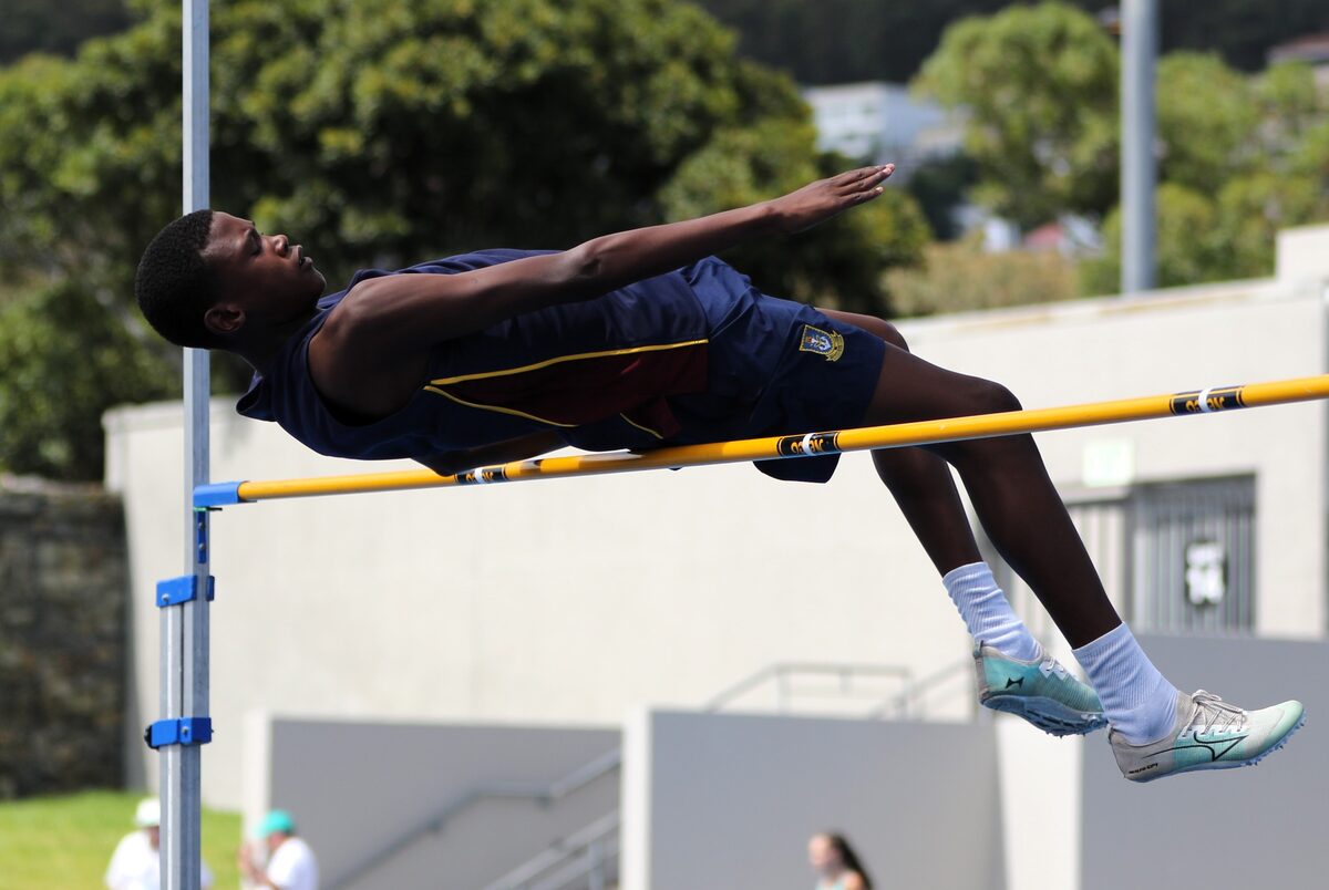 Jonathan Goliath was derde in die hoogspring vir seuns o.14.