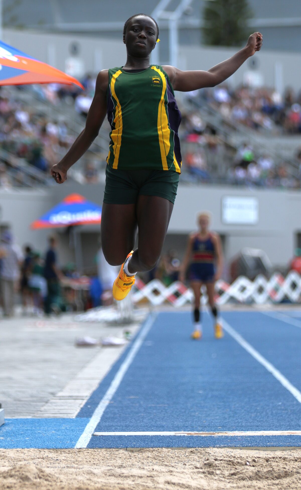 Sunset Muzinga was tweede in die verspring vir meisies o.19 met 'n afstand van 4.95 m.