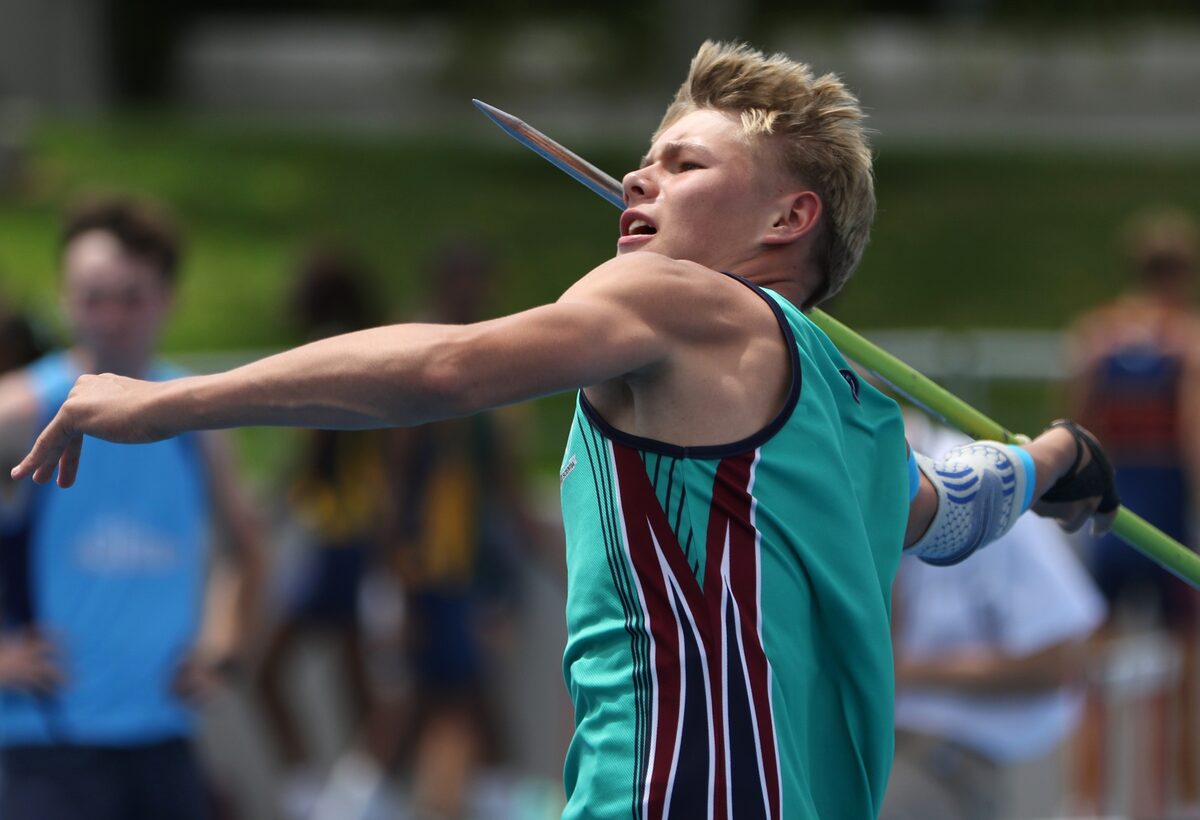 Jean Rabie wen die spiesgooi vir seuns o.15.