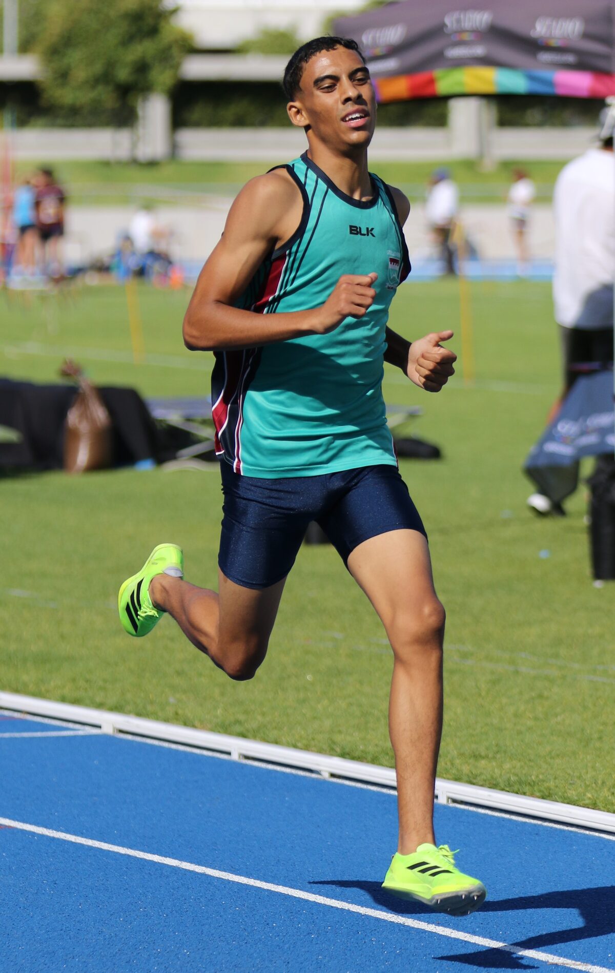 Aneeq Salie verbeter die rekord in die 400 m vir seuns o.19 tot 48.43.