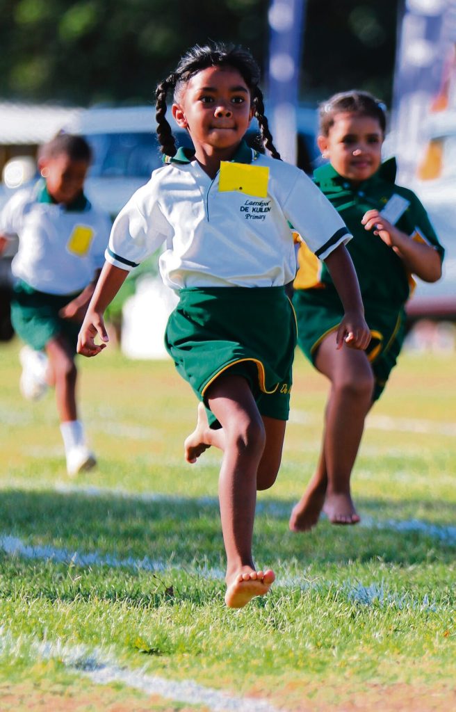 Tiffany McMahan (girls u-7) clearly having fun.