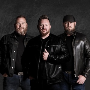 WEN KAARTJIES: Country-groep WEST kom maak ‘n Kaapse draai