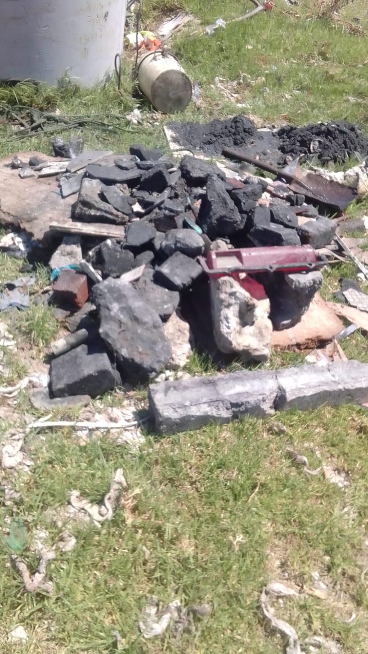 Building rubble was removed from Swartklip's sewers.