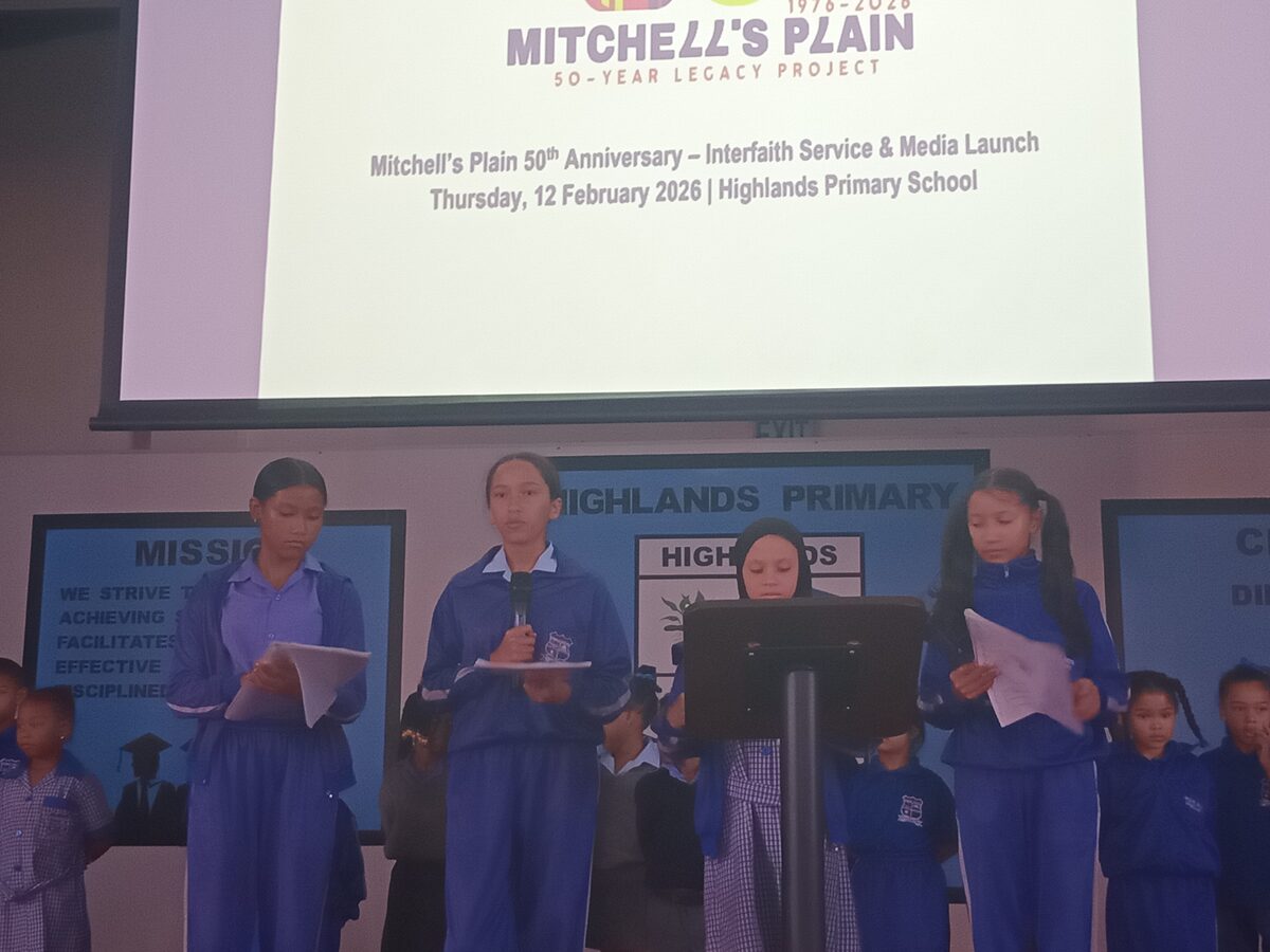Highlands Primary School learners recite a poem.