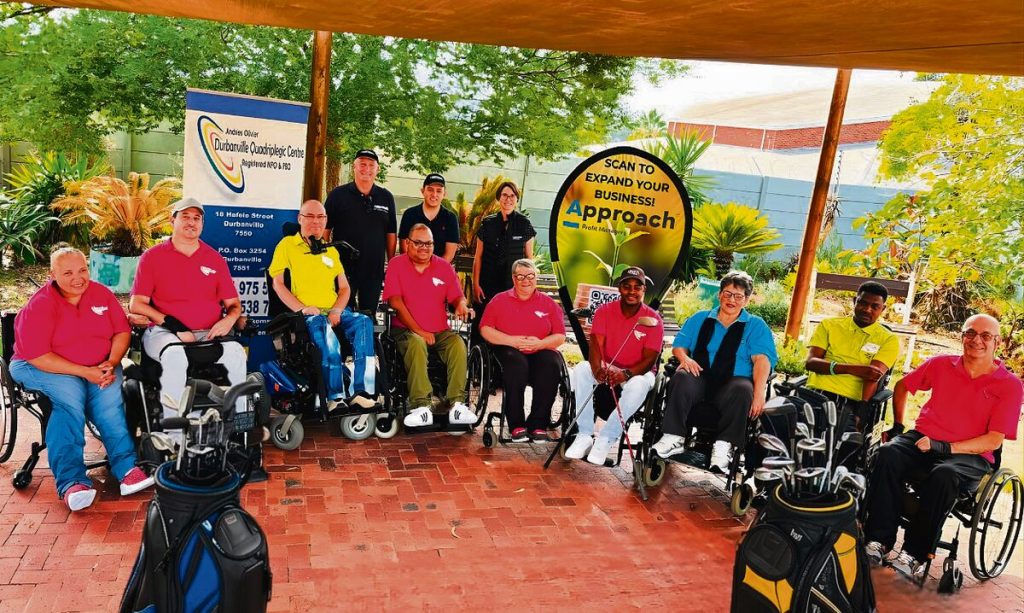Here with (back from left) Hennie Fritz, Hendri Fritz and Jonelle Bredenkam of Approach Profit Managers are (front) Ellen Dreyer, Pieter van Greunen, Freddie van der Walt, Allen Petersen, Jean van der Merwe, Sihle Fela, Rosabelle Riese, Songezo Dimanda and Terence Moore, residents of the home.