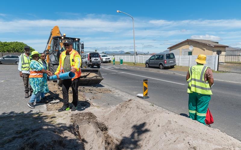 : About 1,25km of water pipes are being replaced as part of the Lotus River Water Pipe Replacement project.