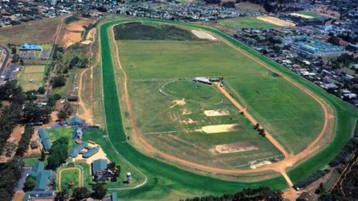 Public outcry against Durbanville racecourse development