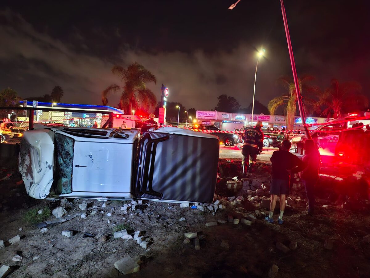 The driver of the bakkie sustained minor injuries and was taken to a nearby hospital.