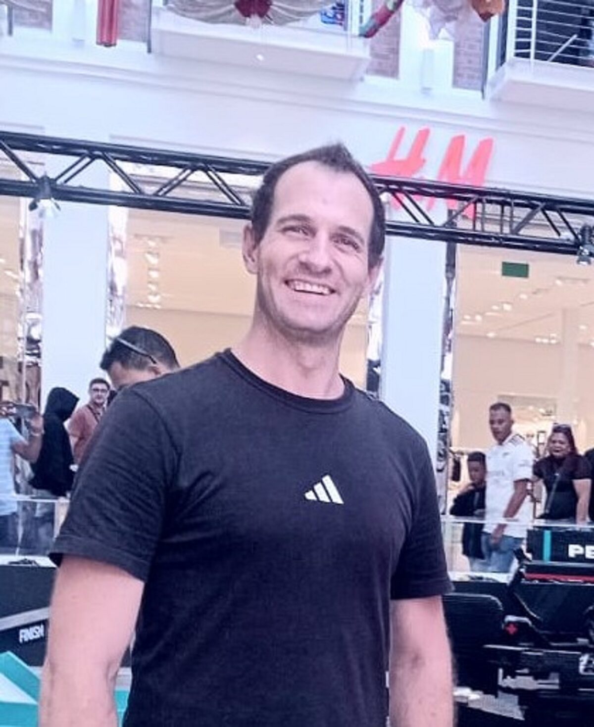Juan-Louw Greyling left the city at about 17:45