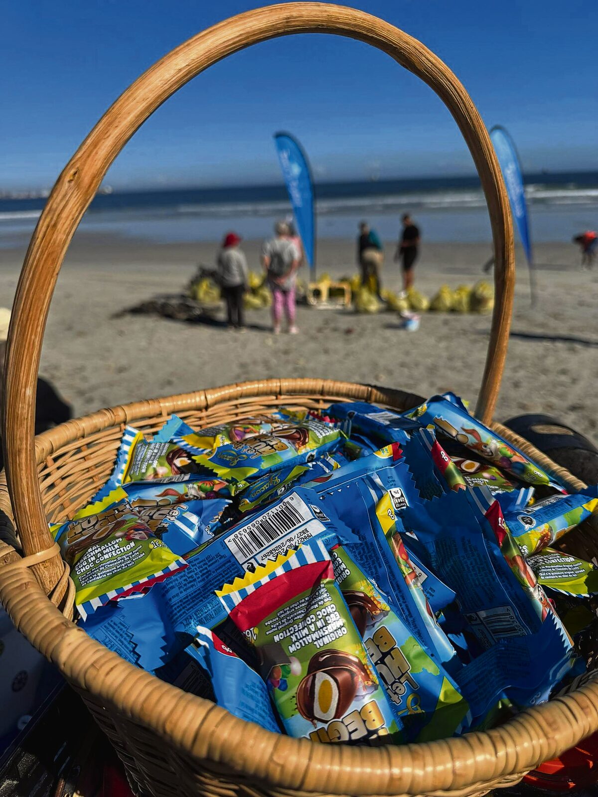 Easter fun meets environmental action: kids hunted for colourful stones, trading them in for chocolate eggs.