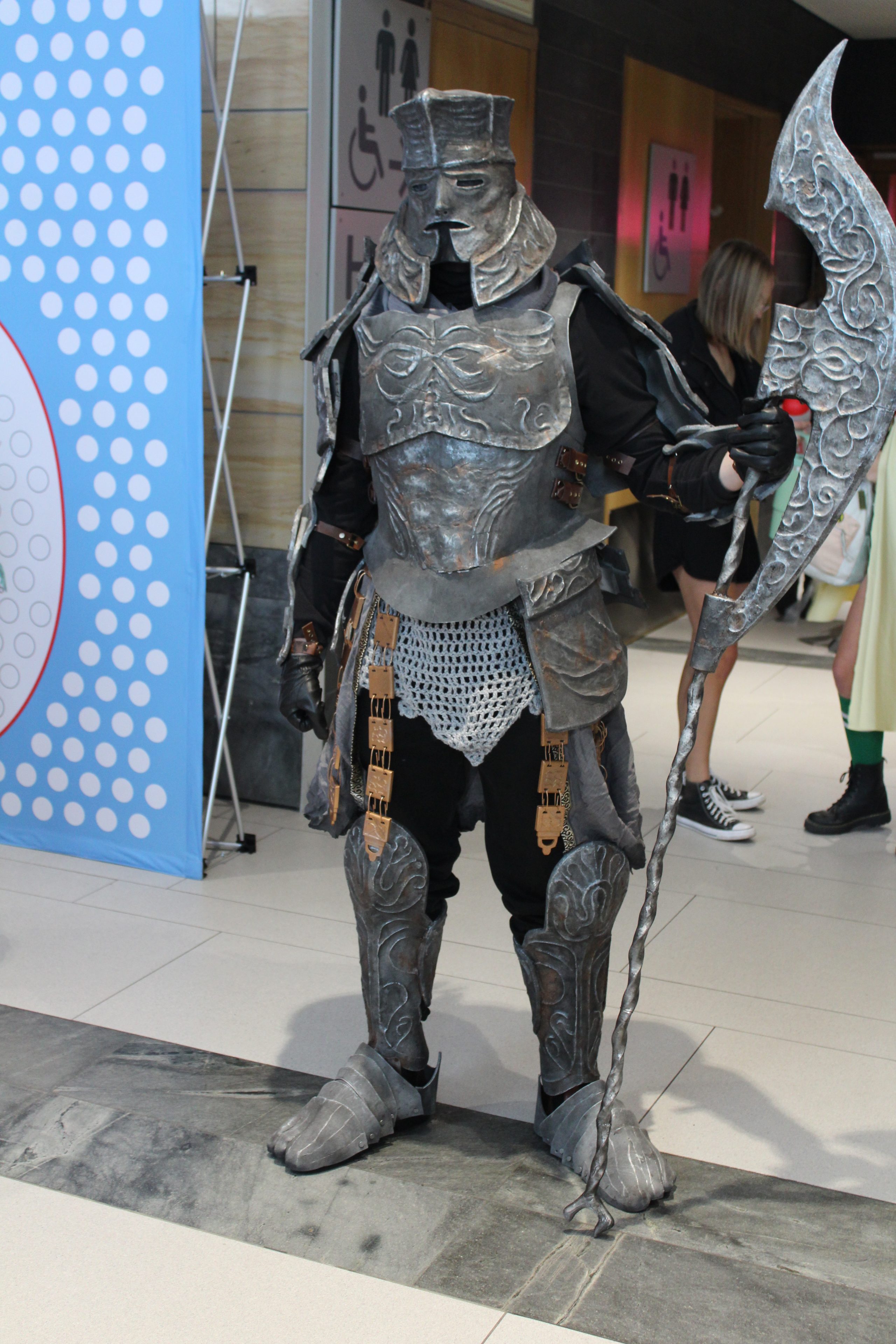 cosplayers