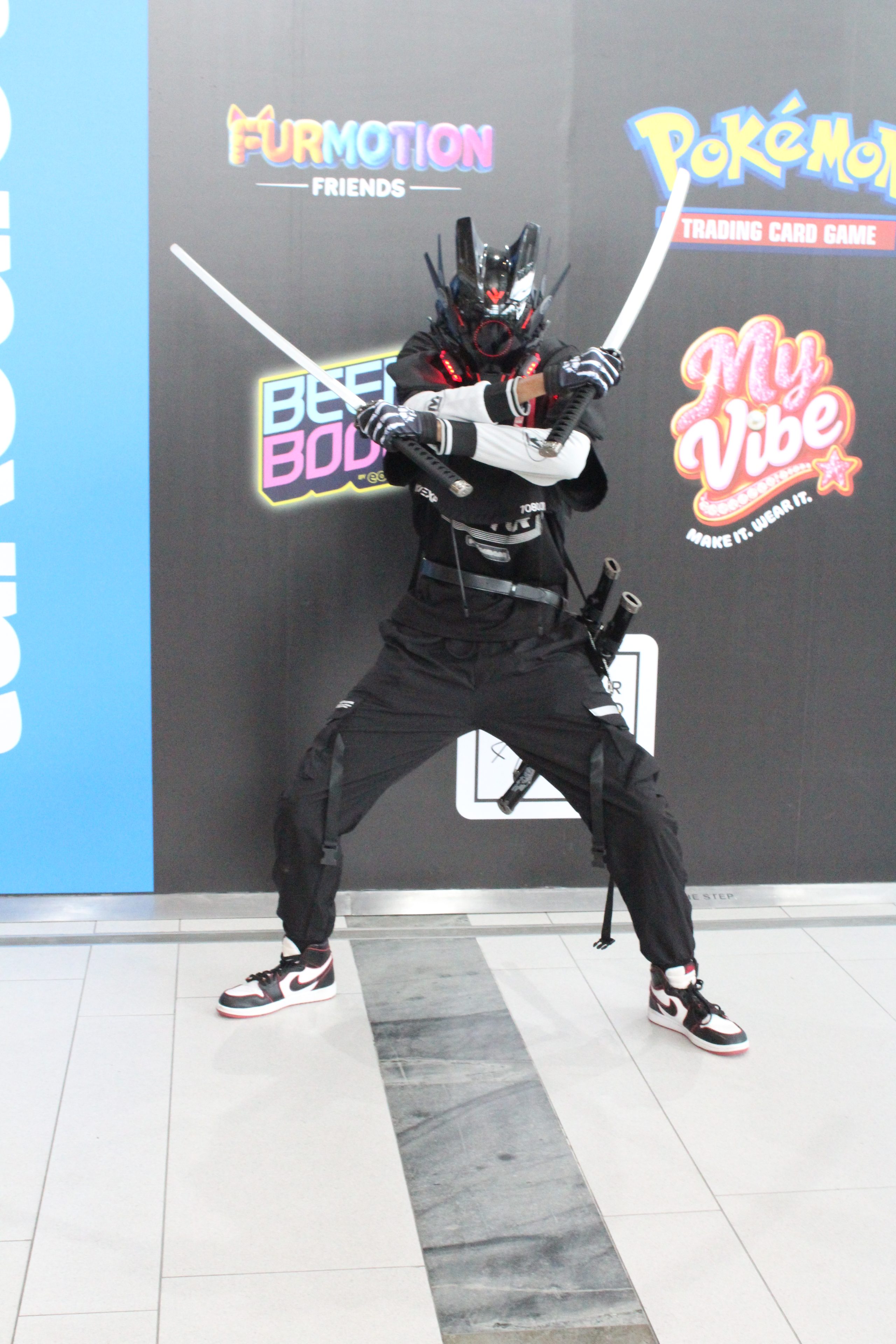 cosplayers