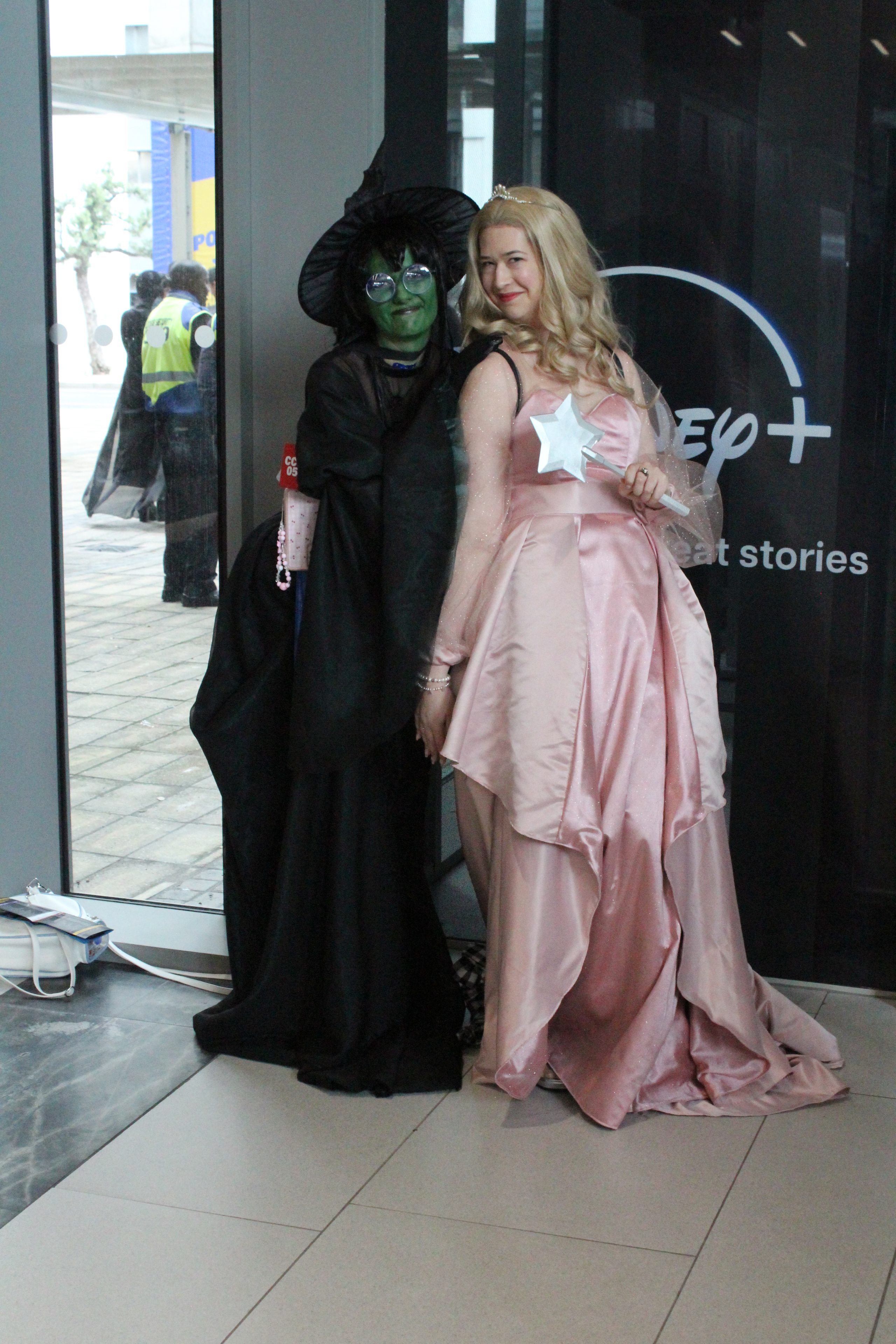 cosplayers