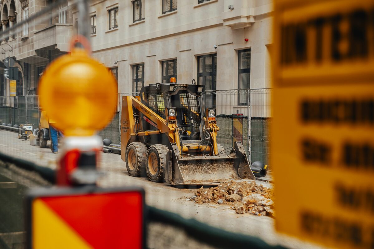 Non-compliant contractors often deregister, rename or set up new companies — sometimes using family members or associates as directors.