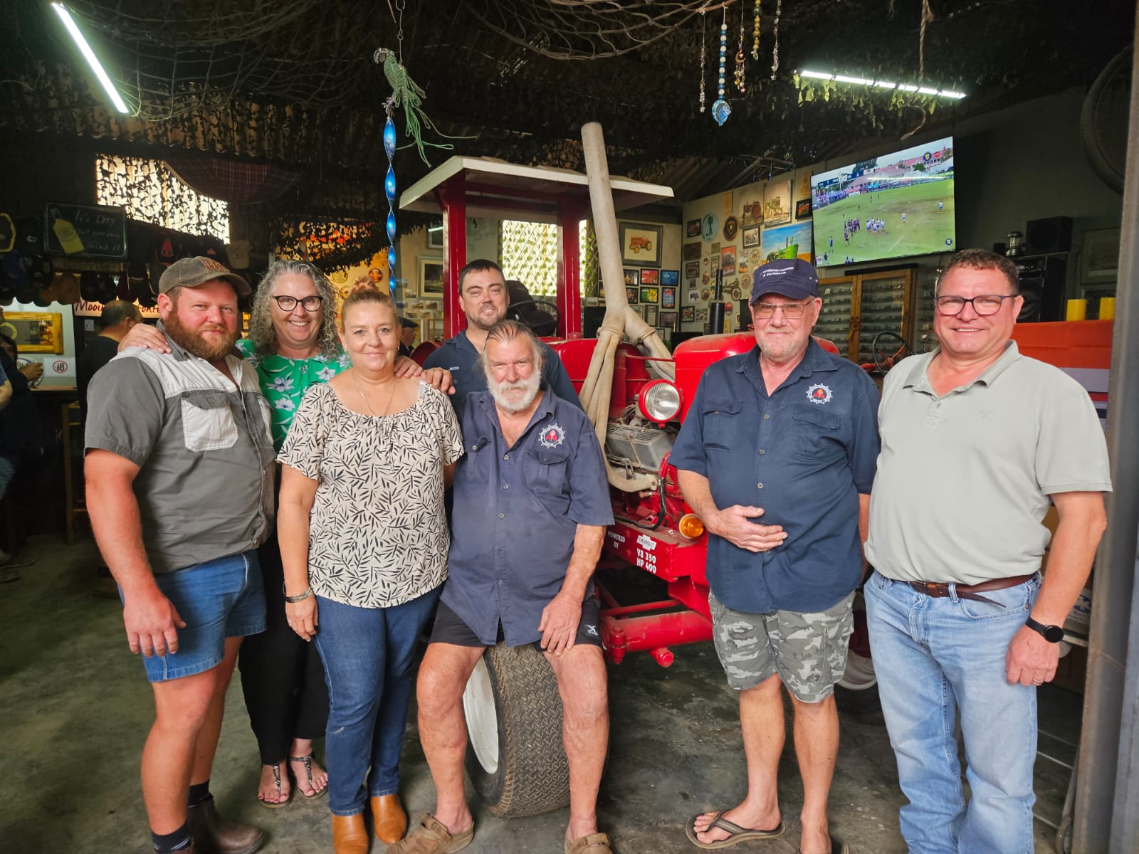 Die klub se komitee is (van links) Dieter Heins, Janice Rheeder, Sonja Horn, Jaco Neethling, Hannes Rheeder, Christo Horn en Leon Uys.