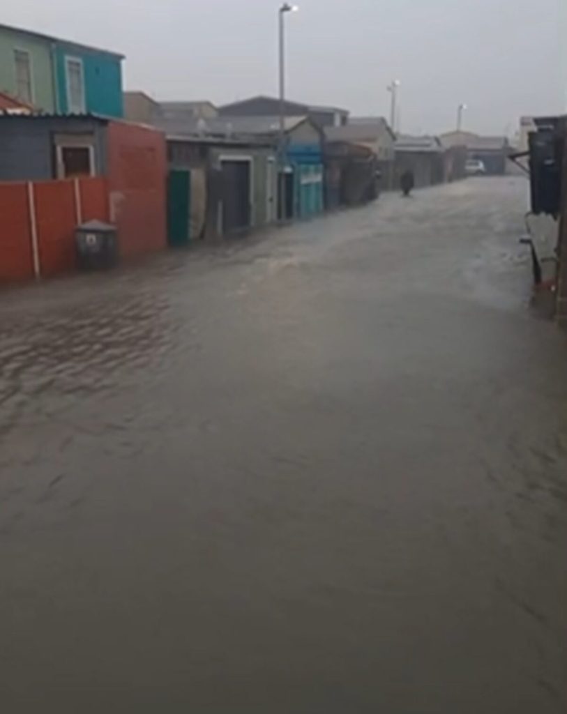 Several streets in Tafelsig were completely flooded.