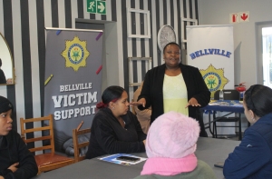 Bellville-polisie en Magdalena Huis staan saam vir kwesbare moeders
