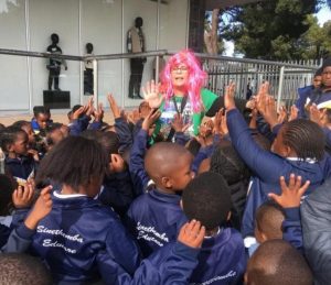 Polisie neem kleuters se vingerafdrukke in stryd teen vermiste kinders