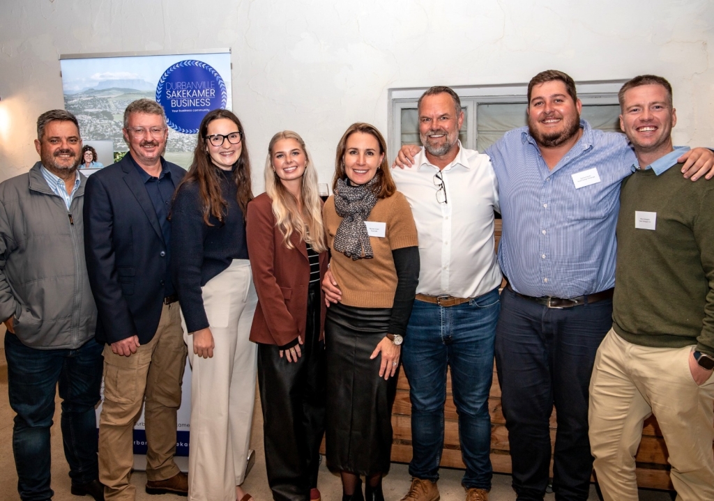 Die bestuurskomitee is (van links) Tommy van Zyl, Johann Coetzee, Alexa Koen, Inge van der Merwe, Nyreen Koen, Pieter Koen, Gerhard Smith en Rikus Scheepers. Foto: Johan Winterbach/JW Brands