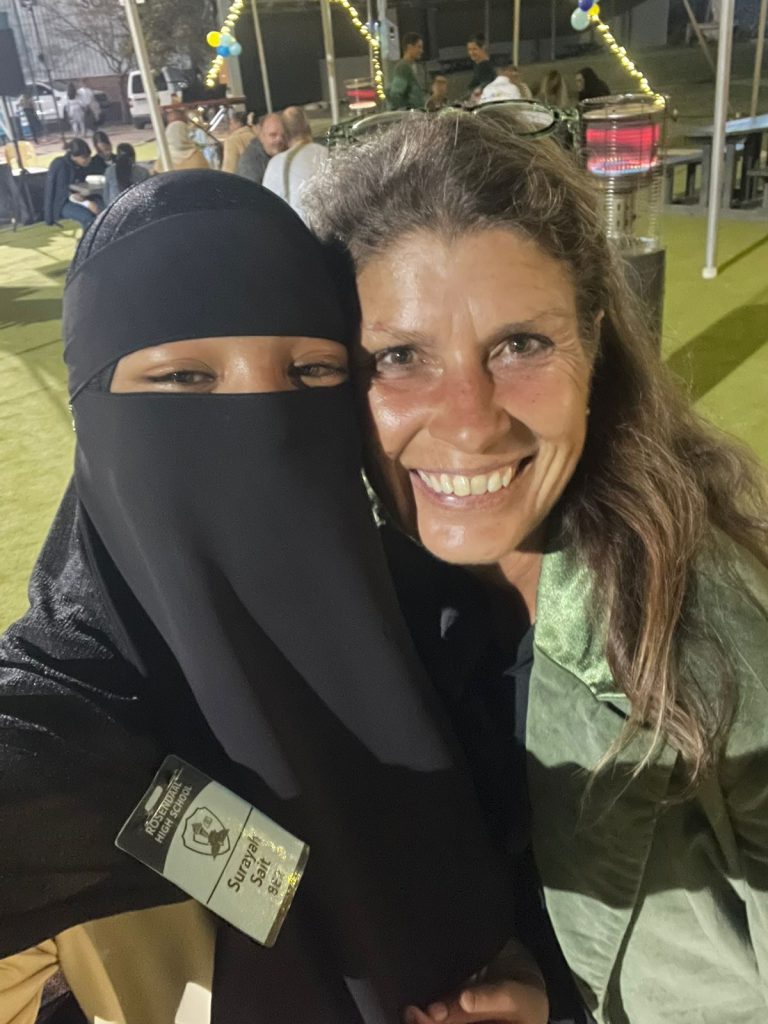 Surayah Sait van die Hoërskool Rosendaal is by Lorinda Smit.
