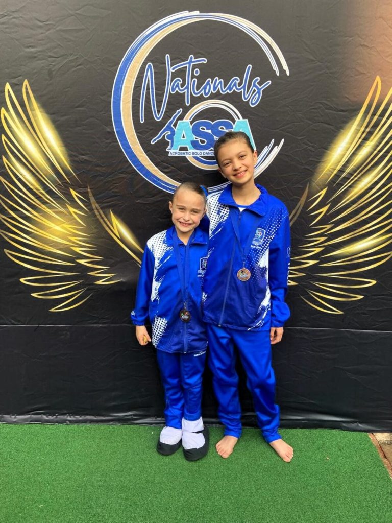 Ava Crous and Kira Voges