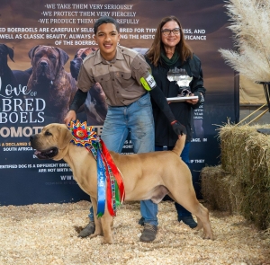 Seun is boerboelhanteerder van die jaar by internasionele skou