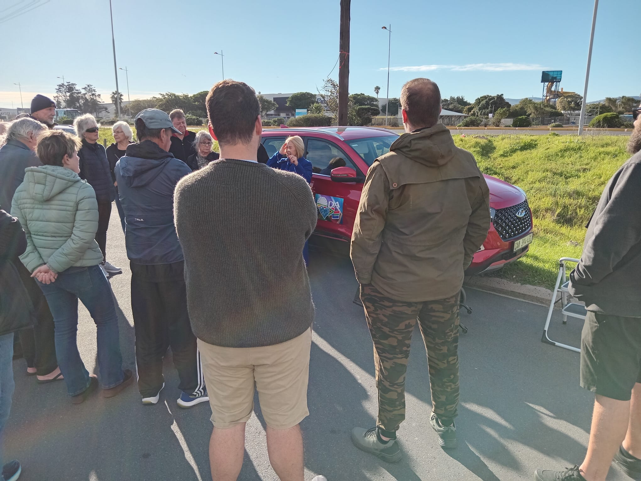 Waves Edge residents met with ward councillor