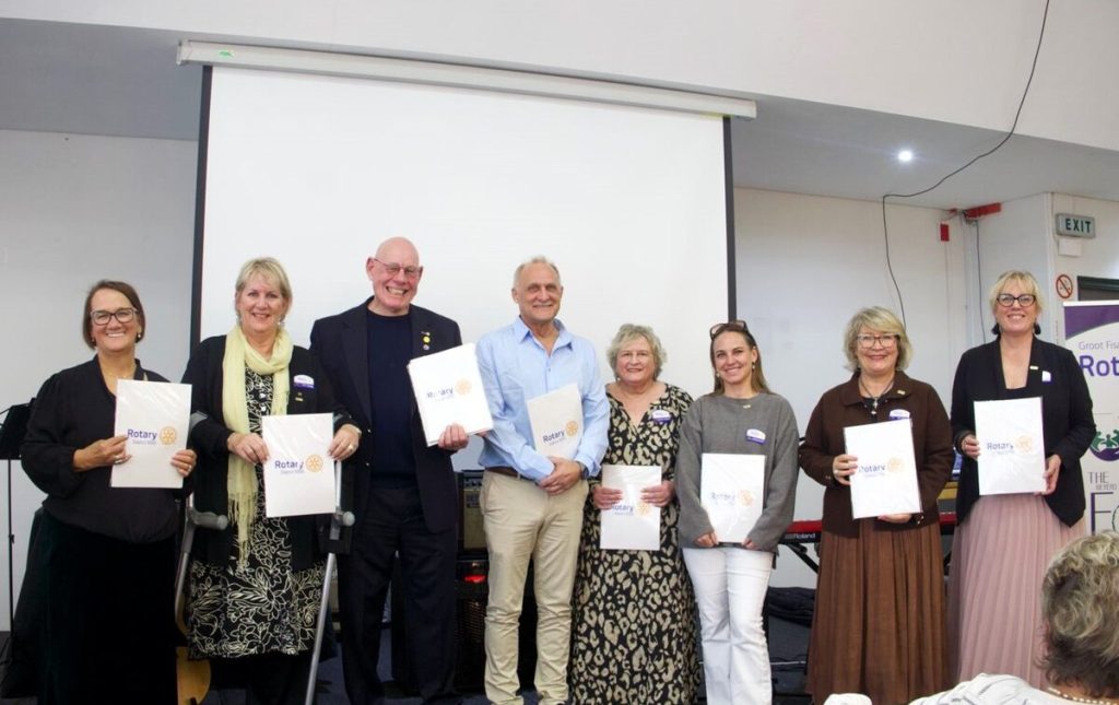 These were all the new members of Groot Fisantekraal Rotary Club that were inducted.